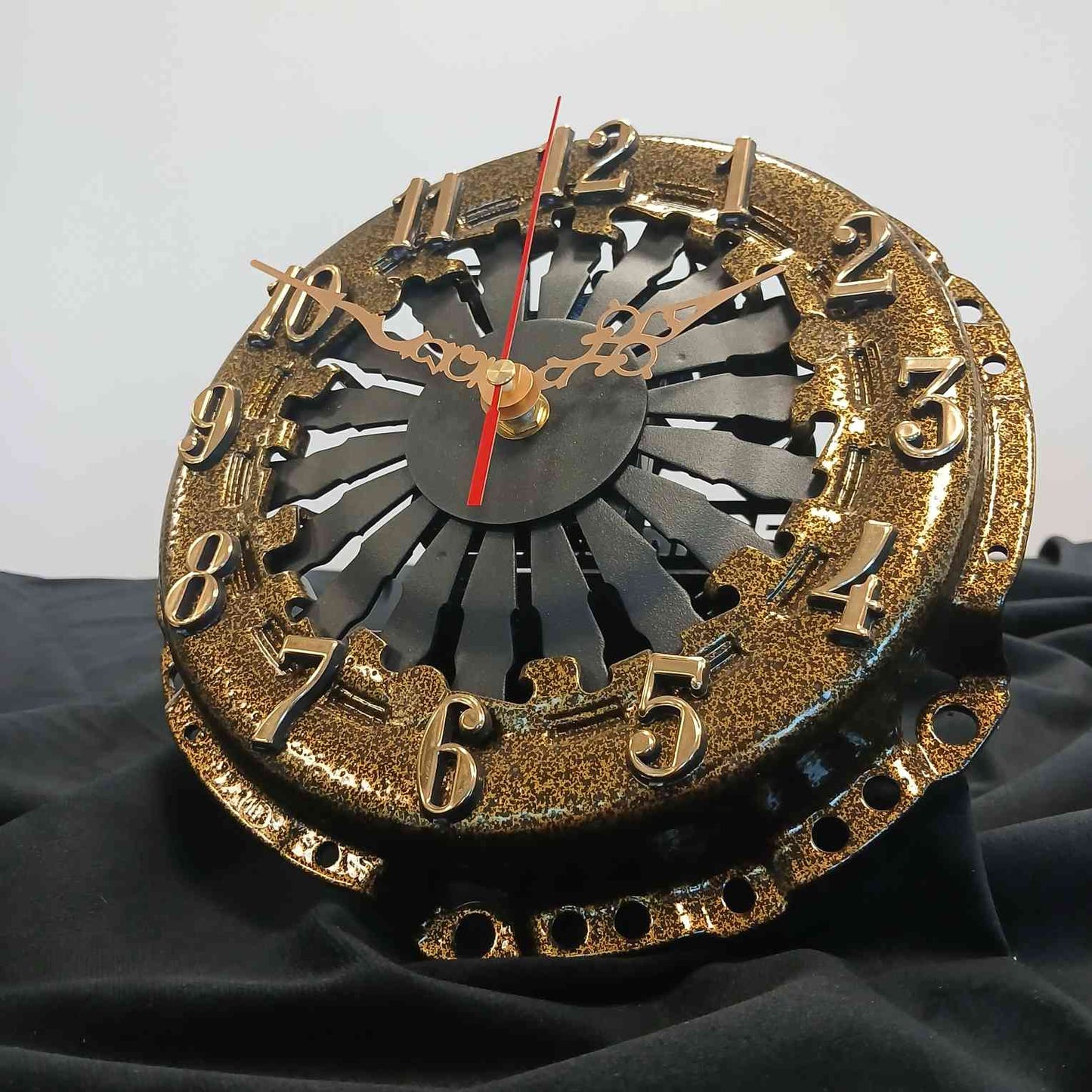 Zegar z docisku sprzęgła